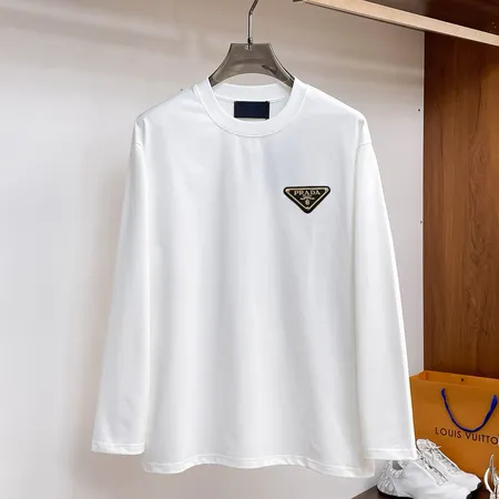 プラダ Tシャツ