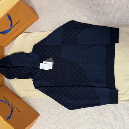 ルイヴィトン パーカー