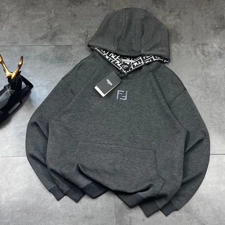 フェンディ パーカー