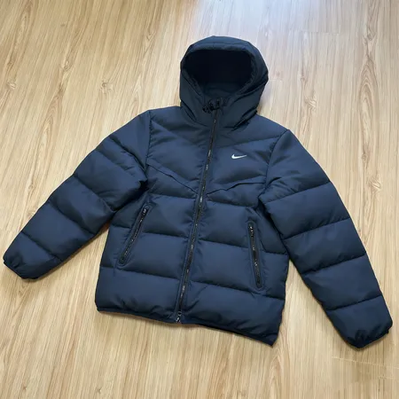 ナイキ ダウンジャケット