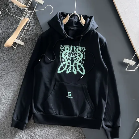 ジバンシィ パーカー