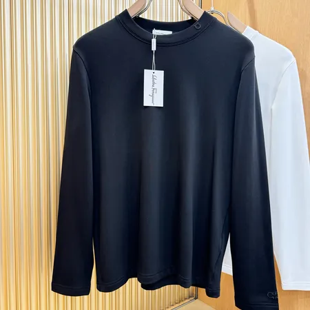 フェラガモ Tシャツ