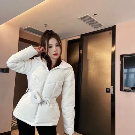 プラダ ダウンジャケット