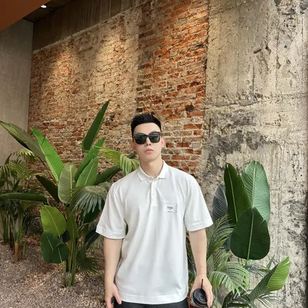 フェンディ Tシャツ