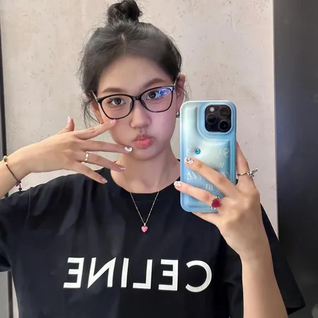 セリーヌ Tシャツ