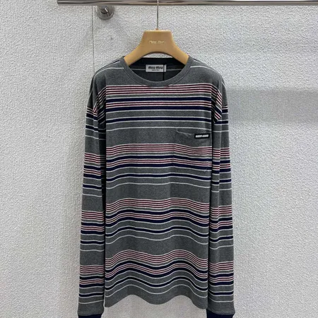 ミュウミュウ Tシャツ