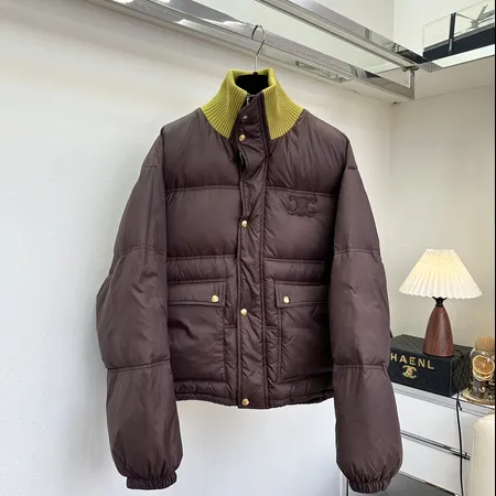 セリーヌ ダウンジャケット