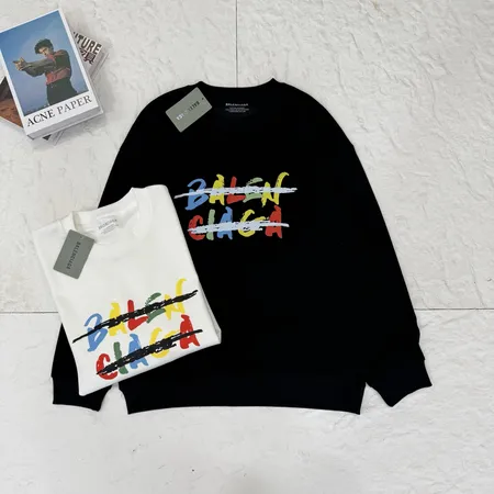 バレンシアガ パーカー