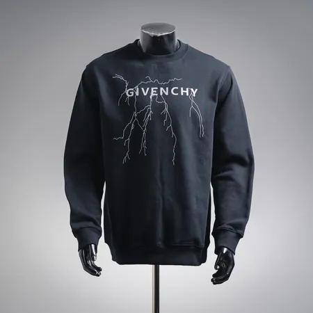 ジバンシィ パーカー