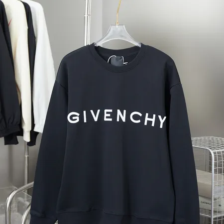 ジバンシィ パーカー