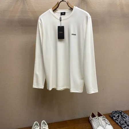 フェンディ Tシャツ