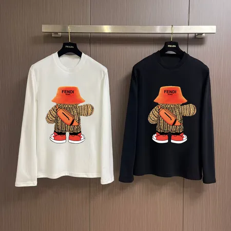 フェンディ Tシャツ