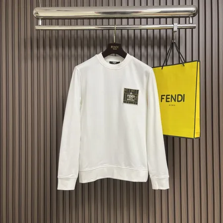 フェンディ パーカー