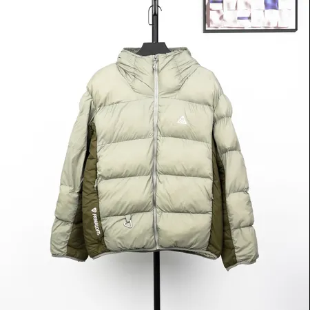 ナイキ ダウンジャケット