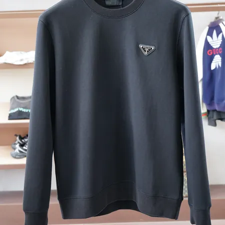 プラダ パーカー