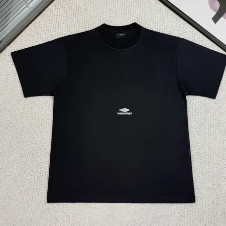 バレンシアガ Tシャツ