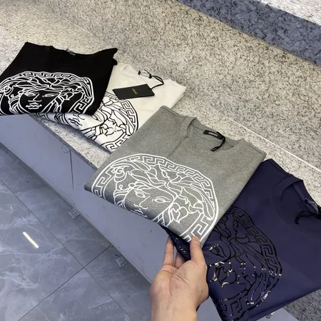 ヴェルサーチ Tシャツ