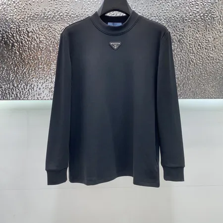 プラダ Tシャツ