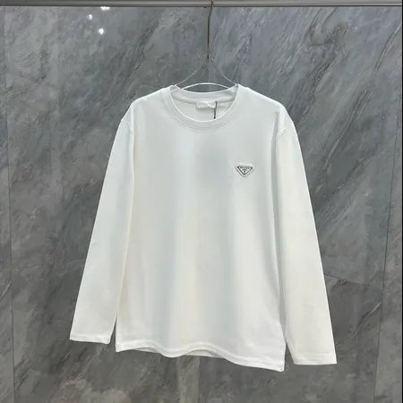 プラダ Tシャツ