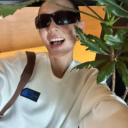 ノースフェイス パーカー