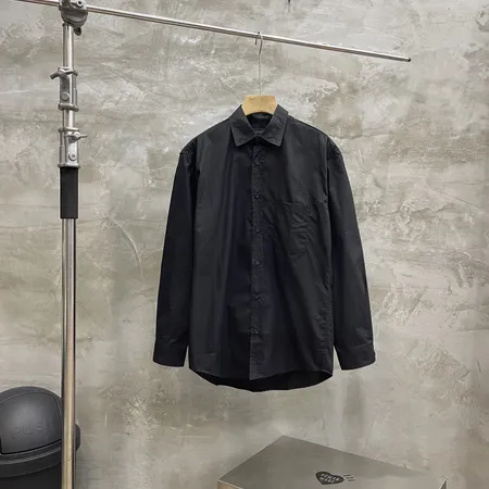 バレンシアガ シャツ