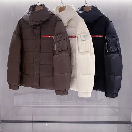 プラダ ダウンジャケット