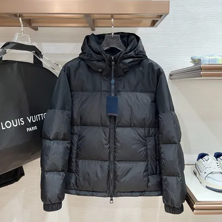 ルイヴィトン ダウンジャケット