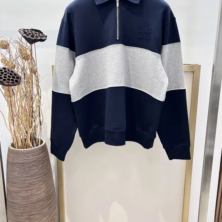 ミュウミュウ パーカー