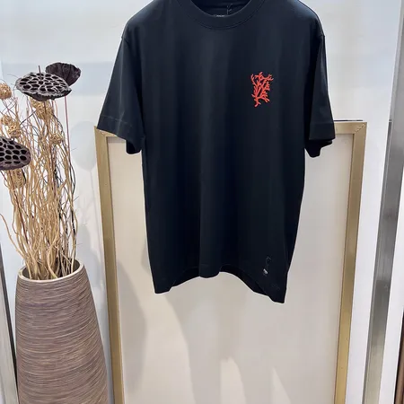 フェンディ Tシャツ