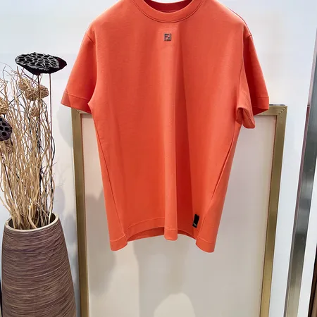 フェンディ Tシャツ