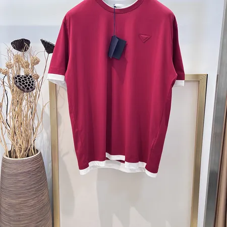 プラダ Tシャツ