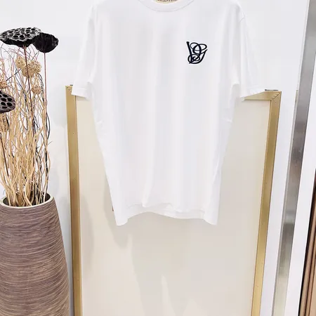 ヴァレンティノ Tシャツ