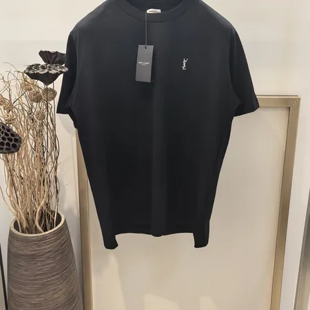 イブサンローラン Tシャツ