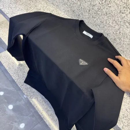 プラダ パーカー