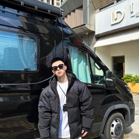 ルイヴィトン ダウンジャケット