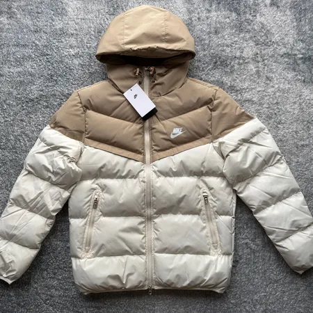 ナイキ ダウンジャケット