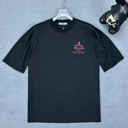 プラダ Tシャツ