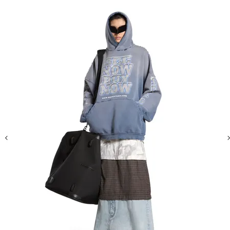 バレンシアガ パーカー