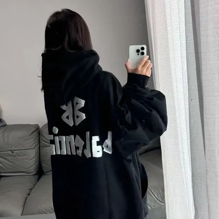 バレンシアガ パーカー