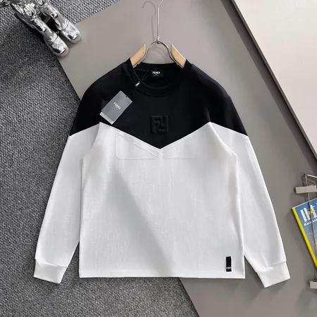 フェンディ Tシャツ