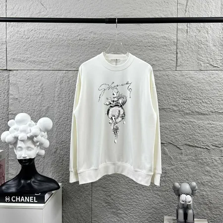 ジバンシィ パーカー