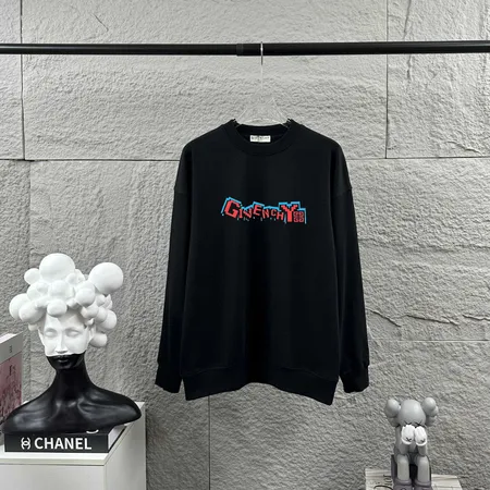 ジバンシィ パーカー