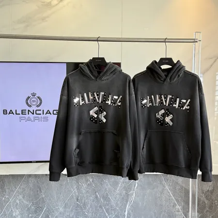 バレンシアガ パーカー