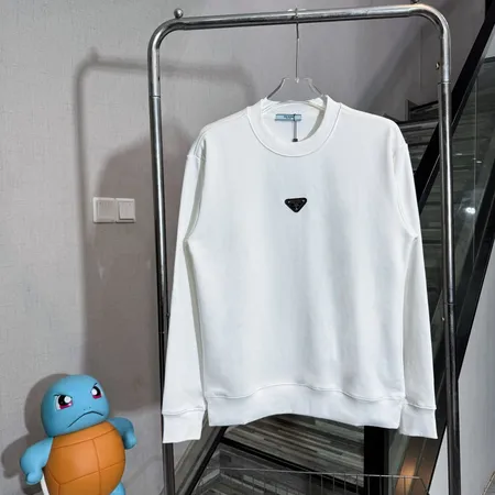 プラダ パーカー