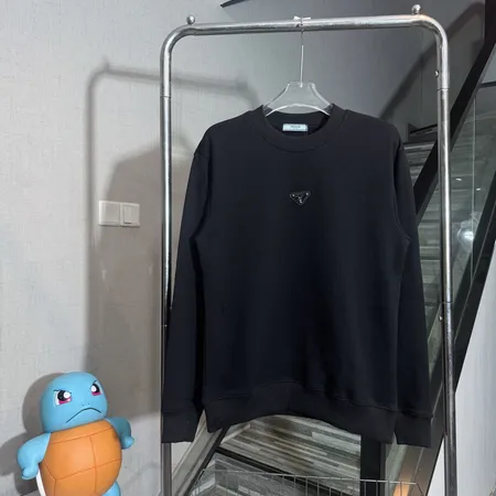 プラダ パーカー