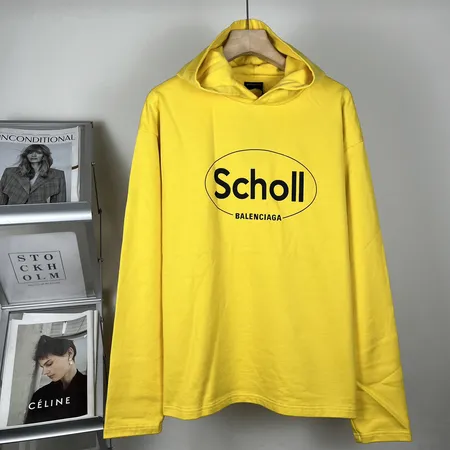 バレンシアガ パーカー