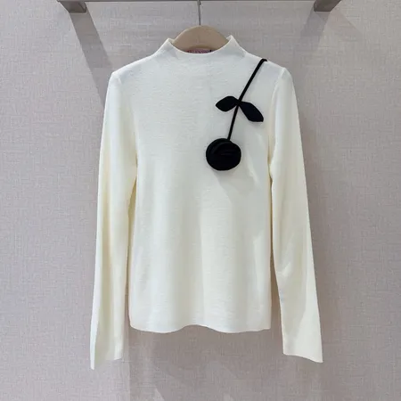 ヴァレンティノ Tシャツ