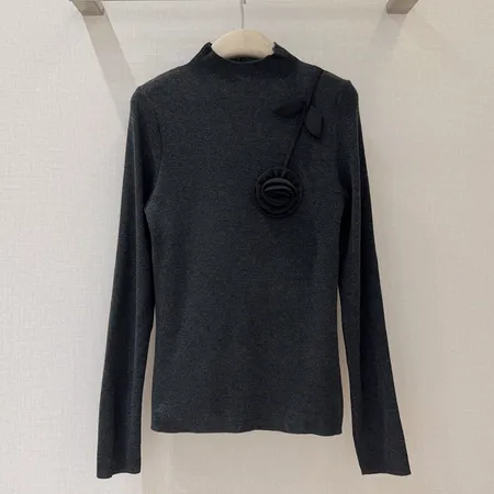 ヴァレンティノ Tシャツ