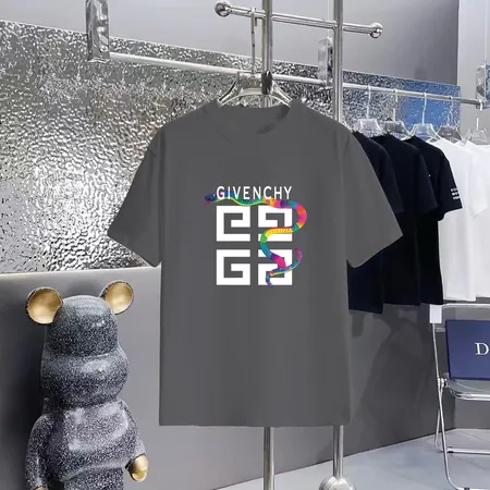 ジバンシィ Tシャツ