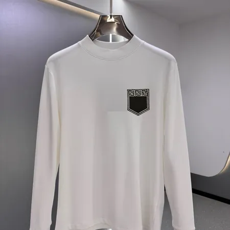 フェンディ Tシャツ